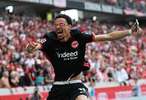 利物浦官方：埃基蒂克将在本周晚些时候飞往中国香港与球队会合